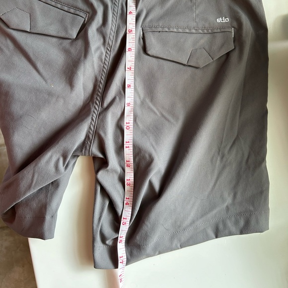 Stio Coburn shorts - size 10 tried on but never worn, so perfect condition - Picture 5 of 7